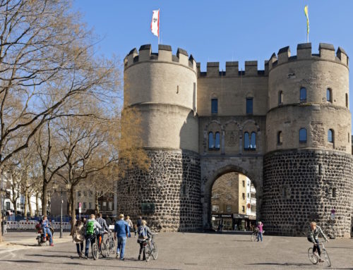 Das Hahnentorburg Tor