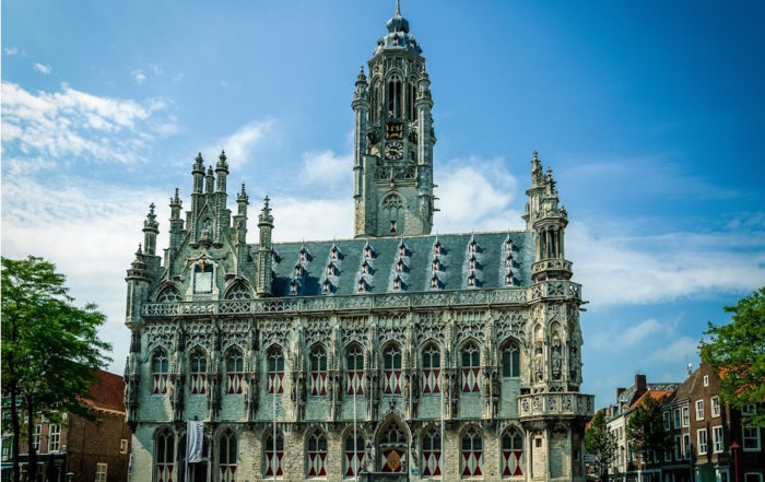 Middelburg – Eine Stadt zwischen Wind, Bäumen und Kanälen