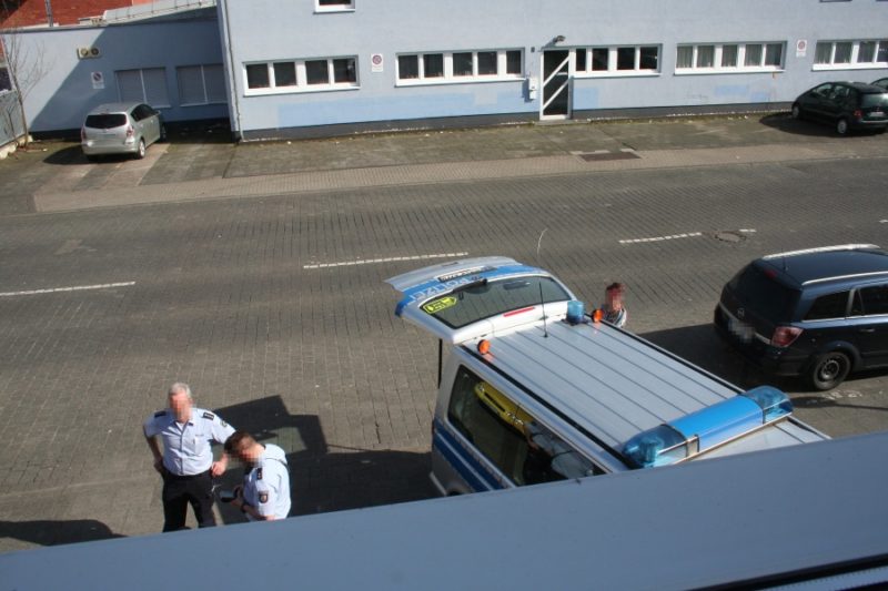 Die Polizei Dein Freund und Helfer ??? traumboys.eu
